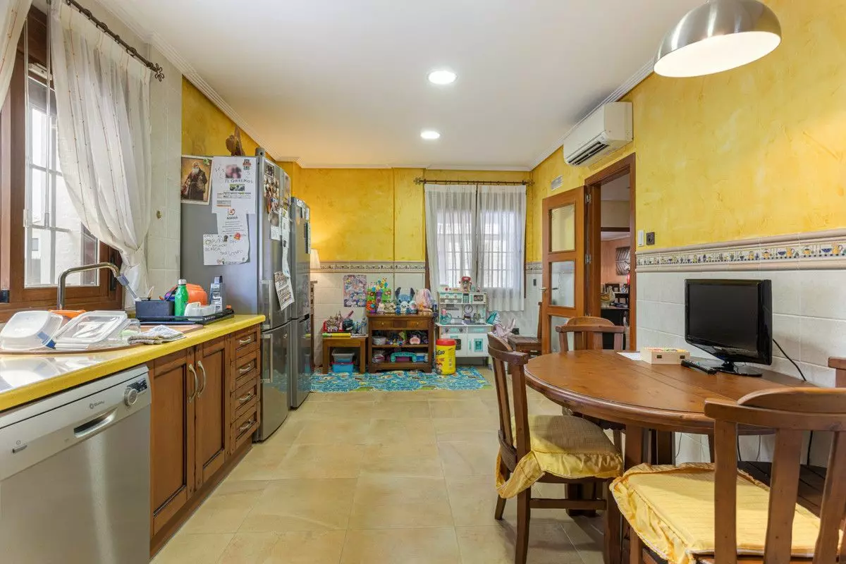 Villa 417 M² In Los Montesinos, Spain – Mediter Real Estate