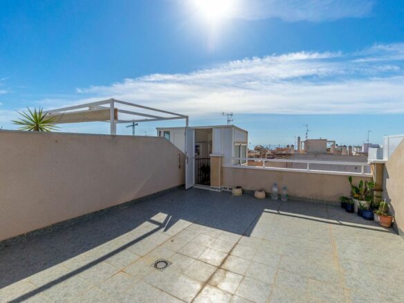 3-bedroom Apartment In Torrevieja, Spain (85 M²)