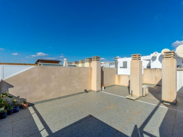 3-bedroom Apartment In Torrevieja, Spain (85 M²)