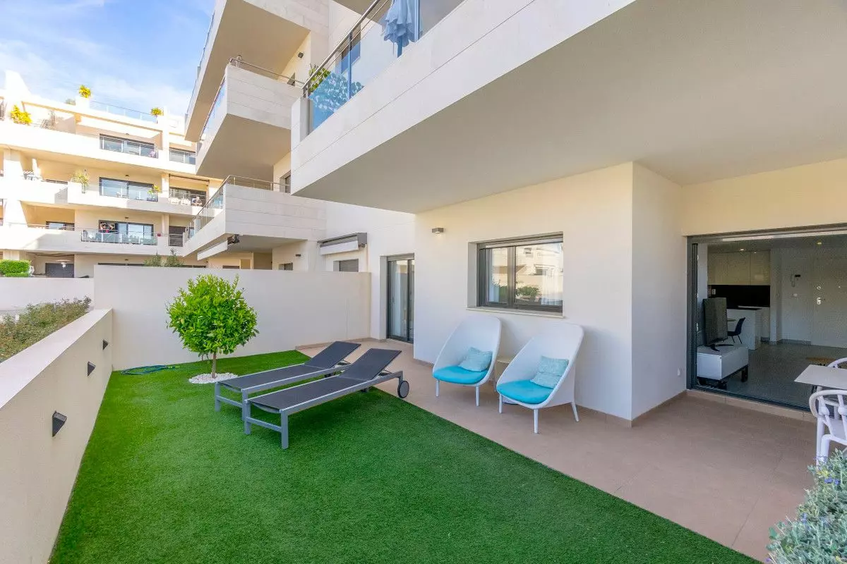 Apartment 80 M² In Torrevieja, Spain – Mediter Real Estate