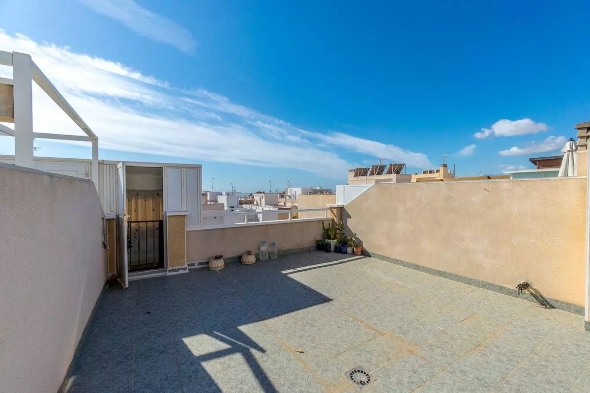 3-bedroom Apartment In Torrevieja, Spain (85 M²)