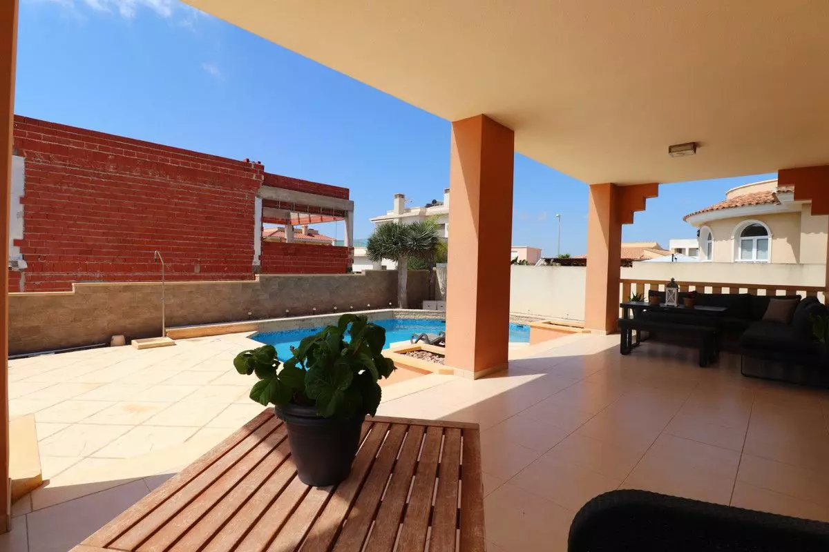 Villa 175 M² In Rojales, Spain – Mediter Real Estate