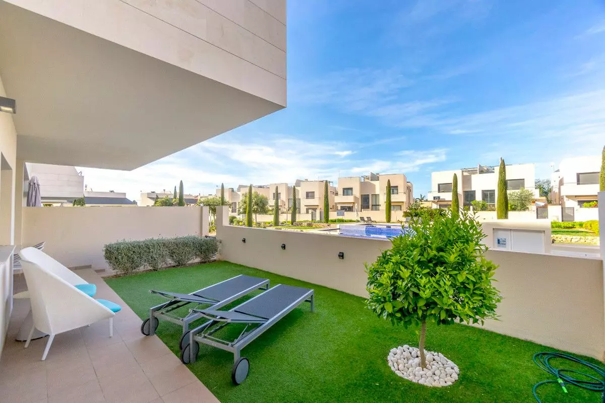 Apartment 80 M² In Torrevieja, Spain – Mediter Real Estate