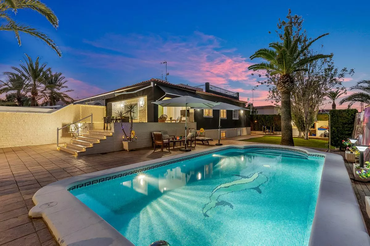 Villa 141 M² In Torrevieja, Spain – Mediter Real Estate