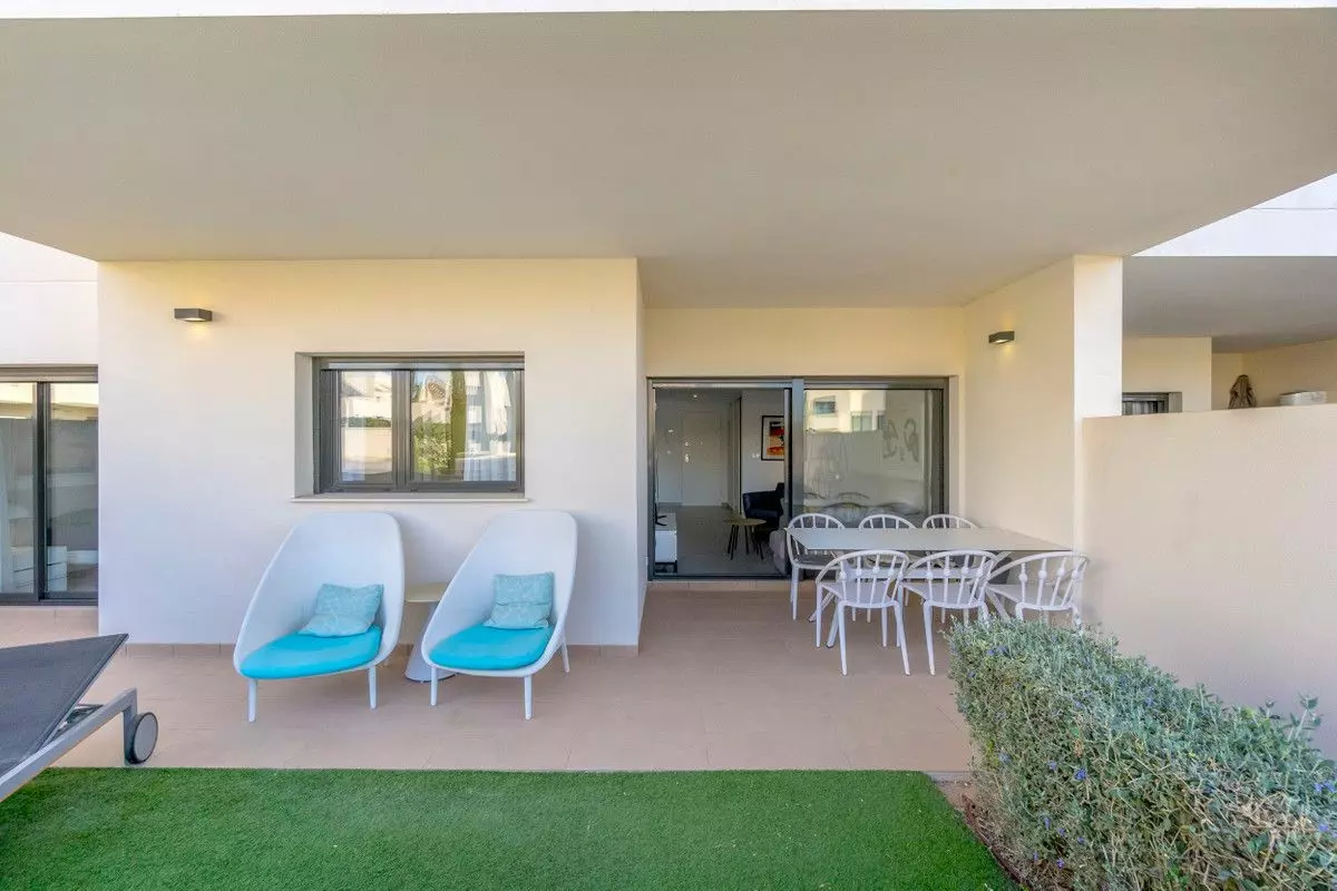 Apartment 80 M² In Torrevieja, Spain – Mediter Real Estate