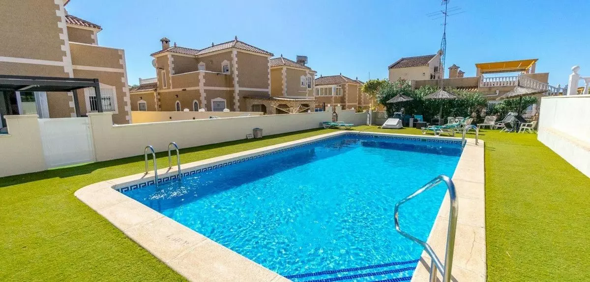 Villa 120 M² In Orihuela Costa, Spain – Mediter Real Estate