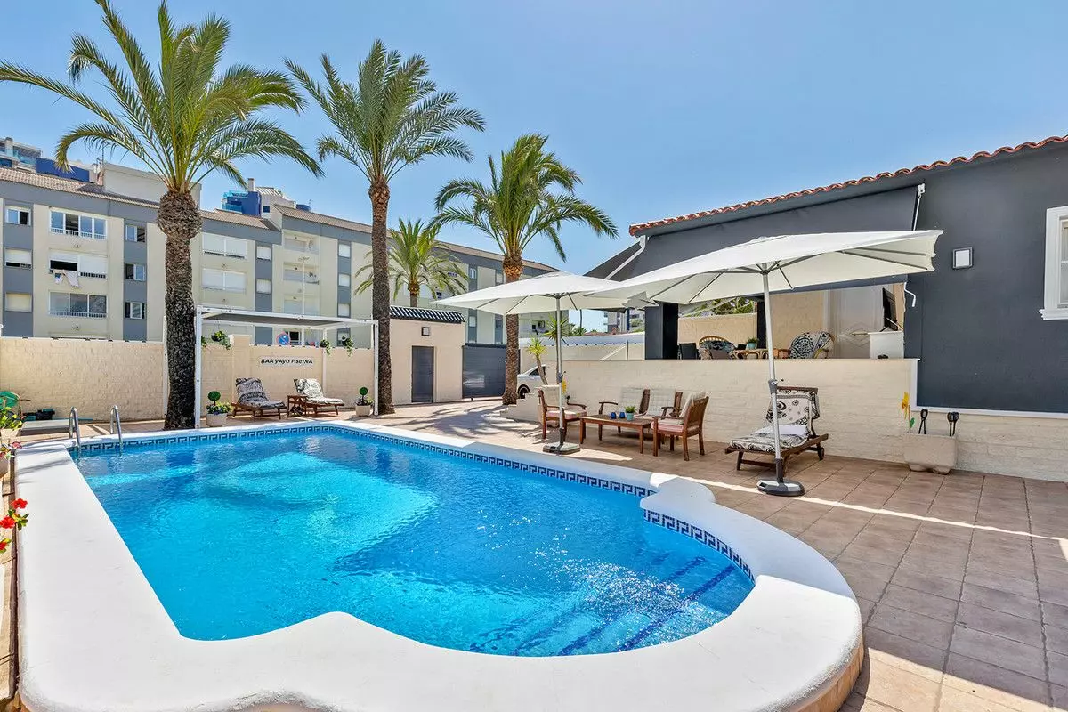 Villa 141 M² In Torrevieja, Spain – Mediter Real Estate