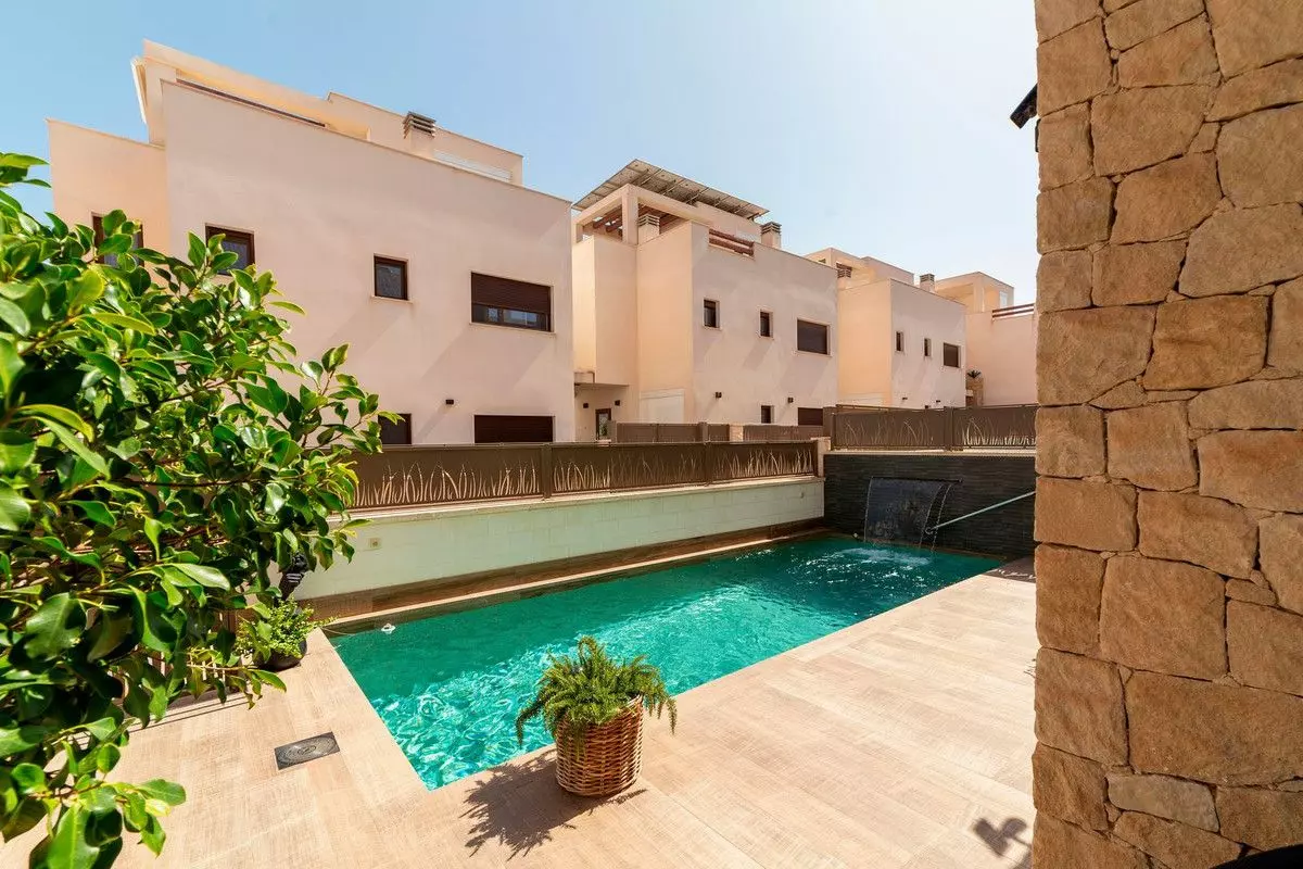 Villa 132 M² In Rojales, Spain – Mediter Real Estate