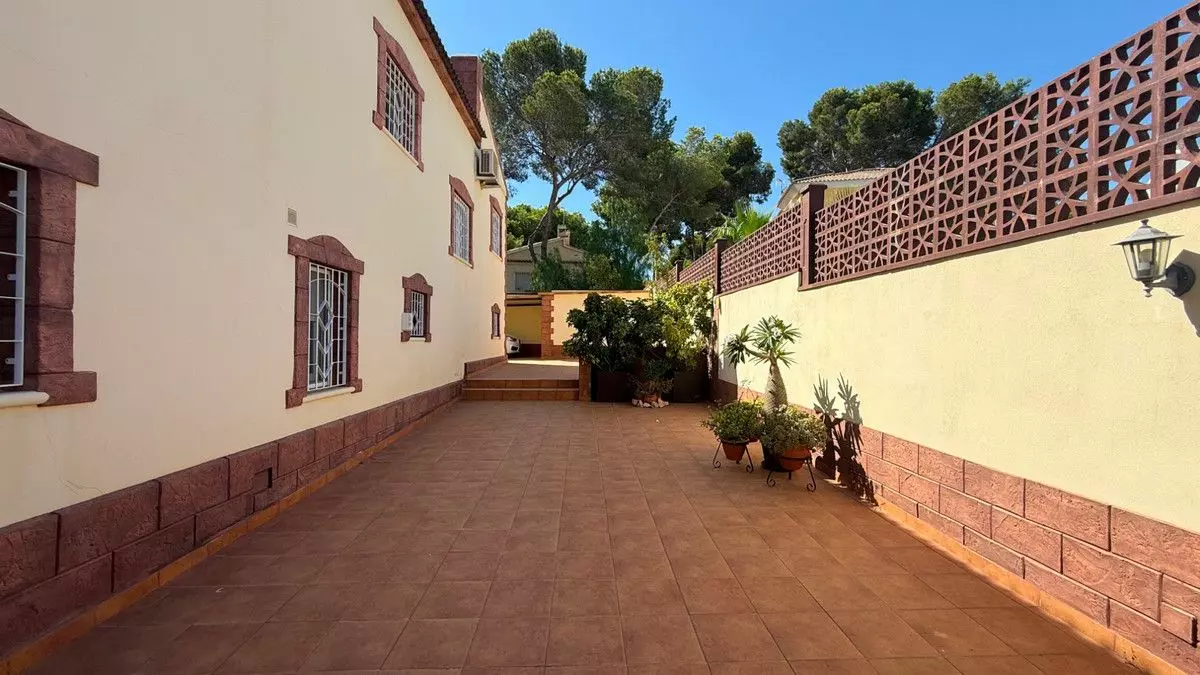 Villa 311 M² In Torrevieja, Spain – Mediter Real Estate