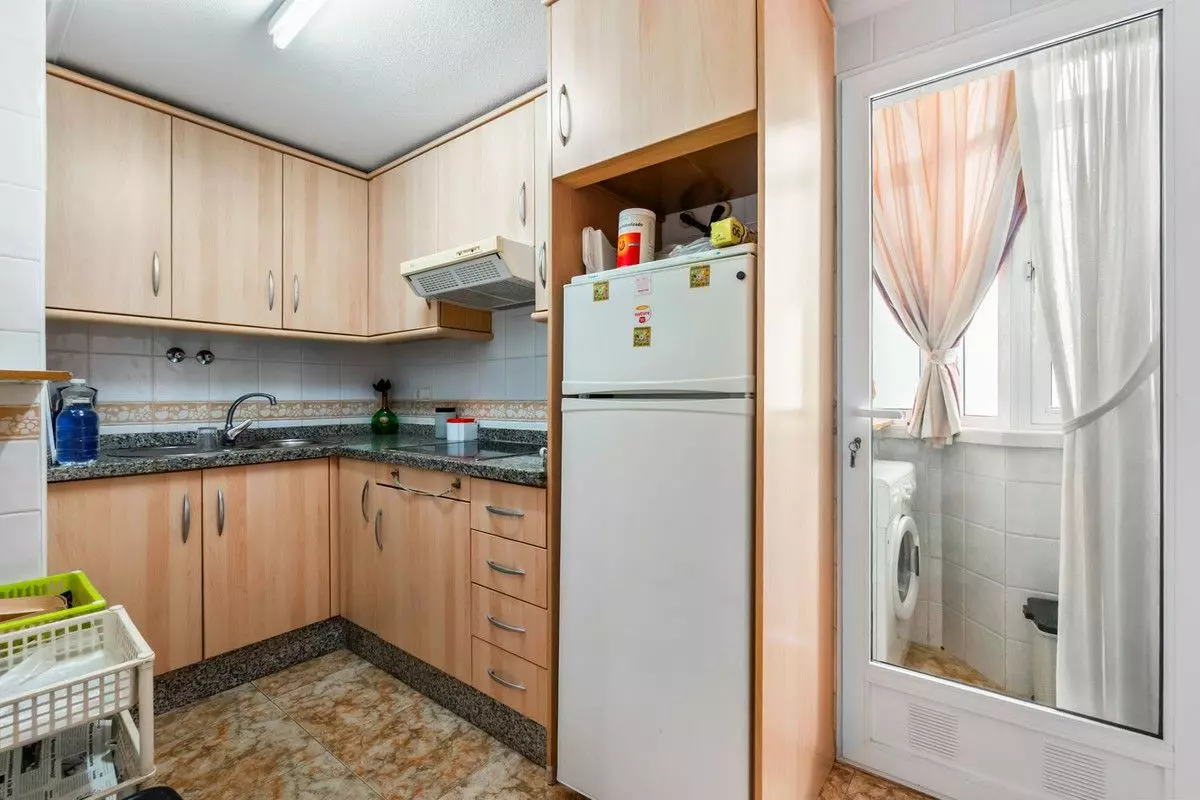 3-bedroom Apartment In Torrevieja, Spain (85 M²)