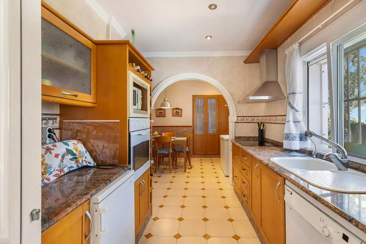 Villa 141 M² In Torrevieja, Spain – Mediter Real Estate