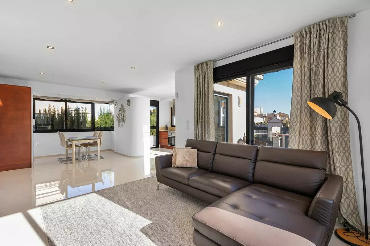 Villa 296 M² In Orihuela Costa, Spain – Mediter Real Estate