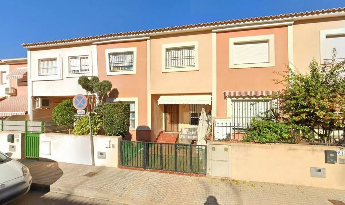 5-bedroom House In Santiago De La Ribera, Spain (128 M²)