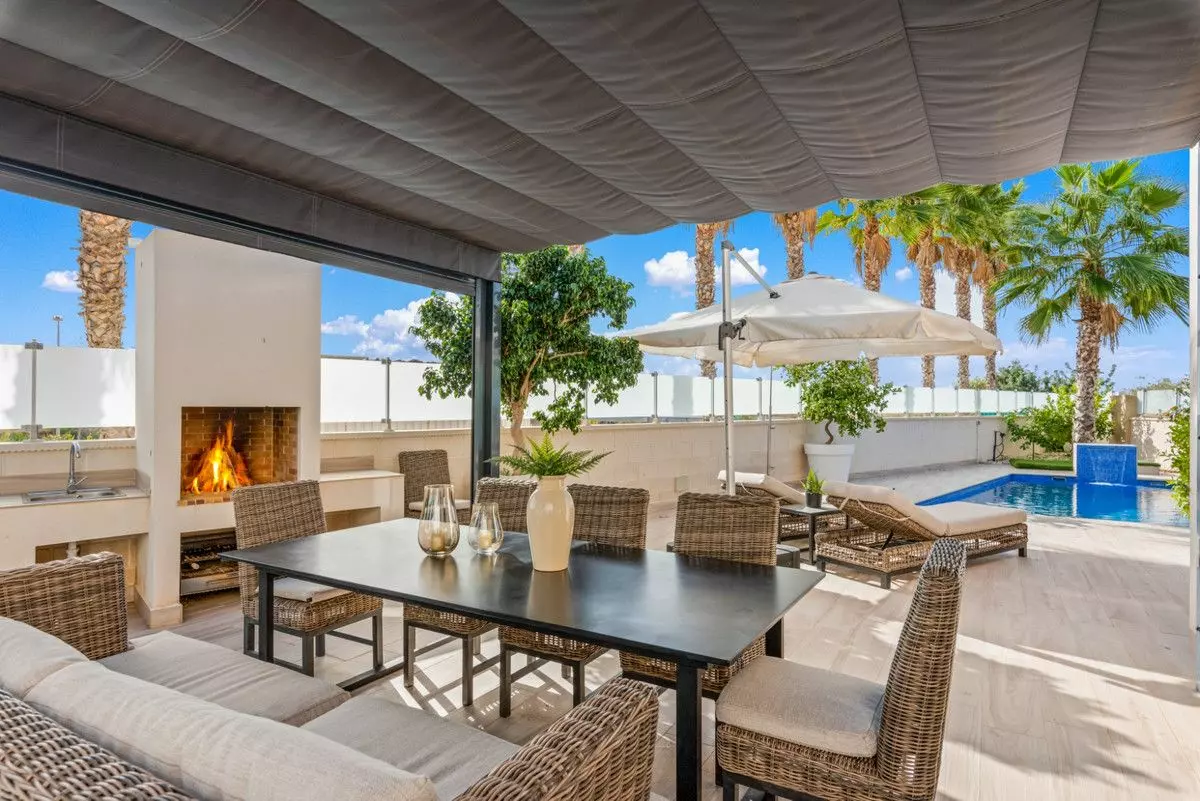 Villa 180 M² In Orihuela Costa, Spain – Mediter Real Estate