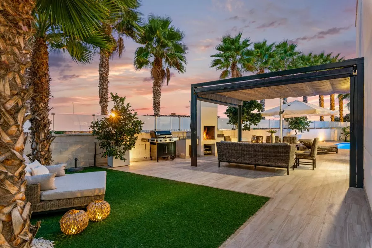 Villa 180 M² In Orihuela Costa, Spain – Mediter Real Estate