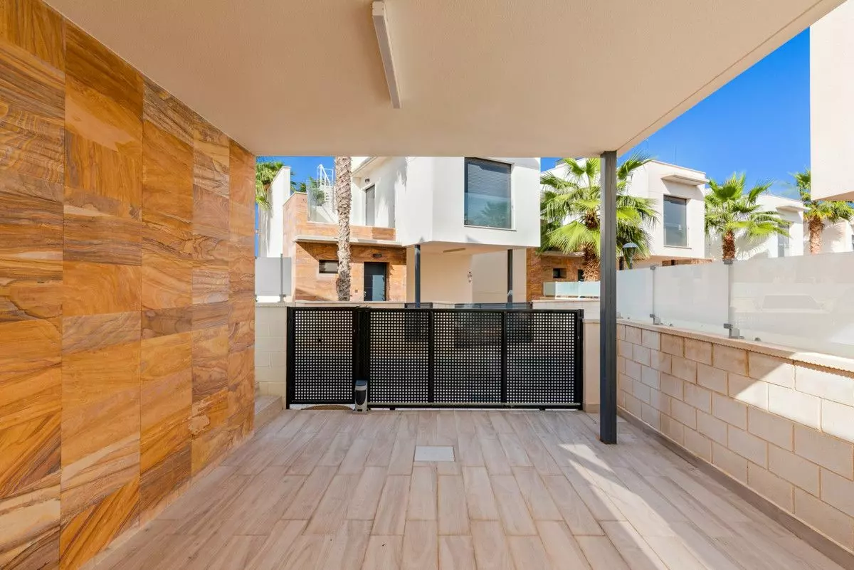 Villa 180 M² In Orihuela Costa, Spain – Mediter Real Estate