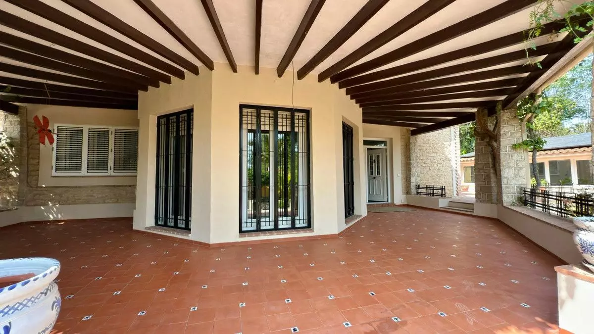 Villa 500 M² In Alicante, Spain – Mediter Real Estate