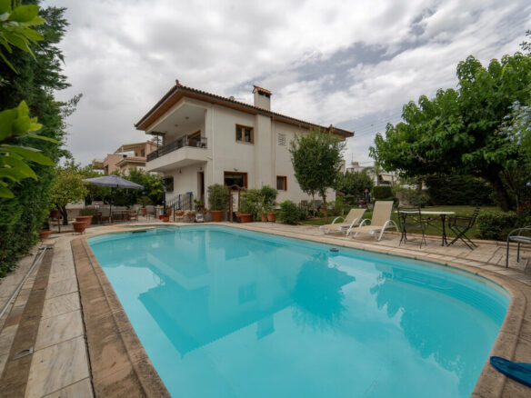 For Sale Villa 287 M² In Athens