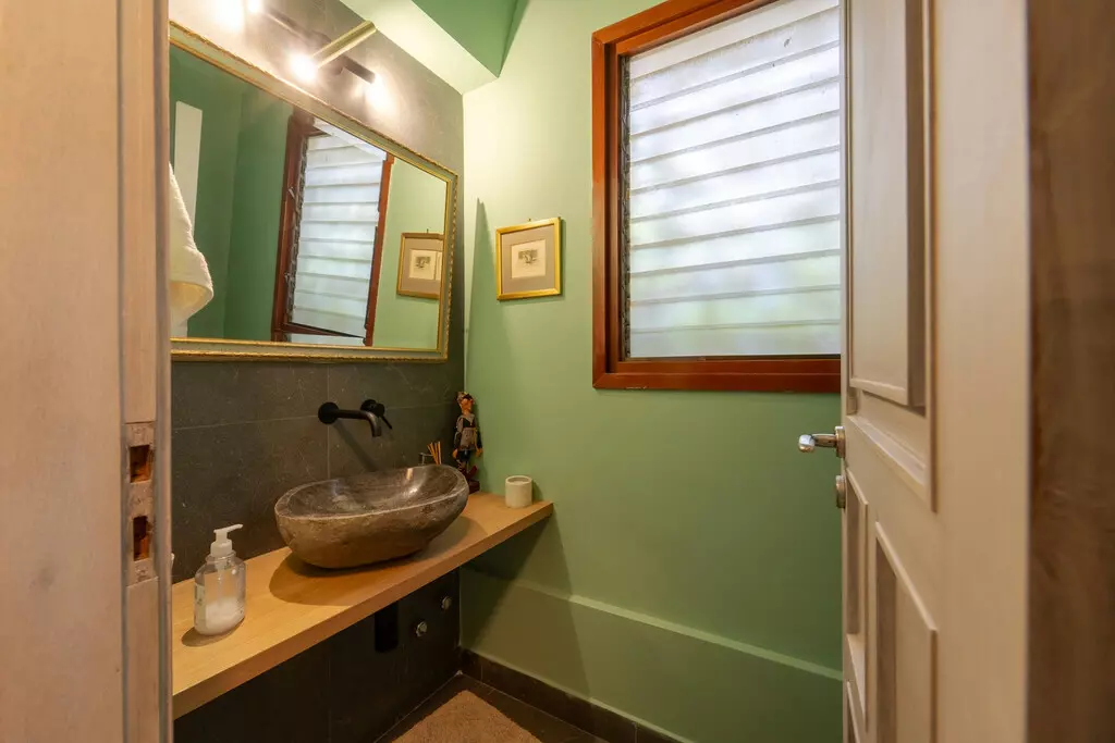 For Sale Villa 287 M² In Athens