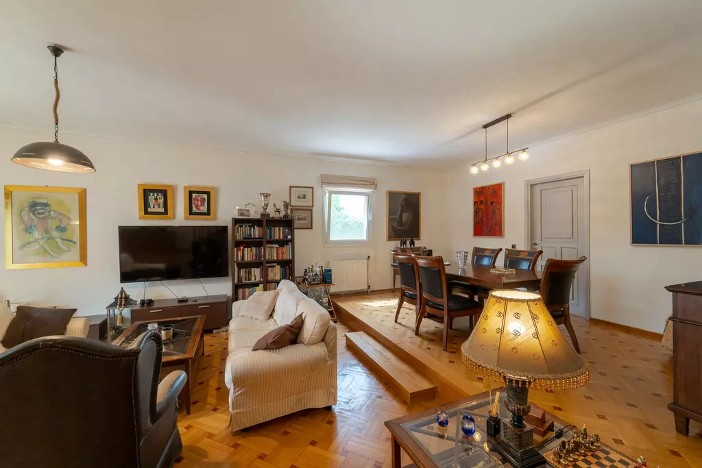 For Sale Villa 287 M² In Athens