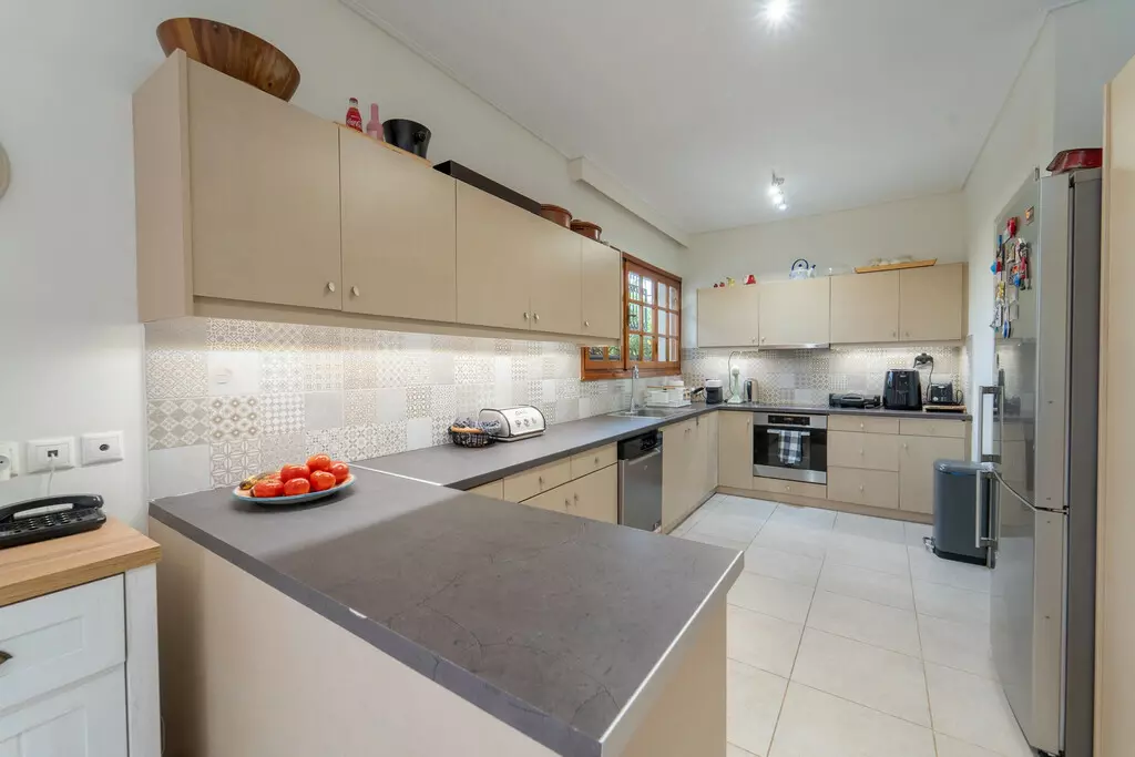 For Sale Villa 287 M² In Athens