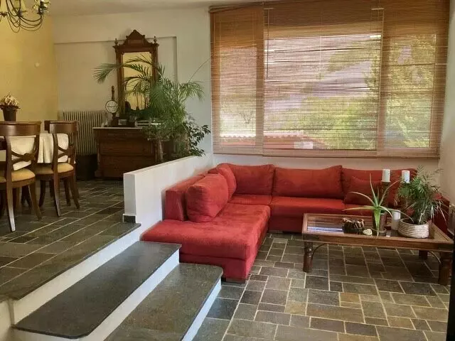 5-bedroom Villa In Kalivia Thorikou, Greece (530 M²)