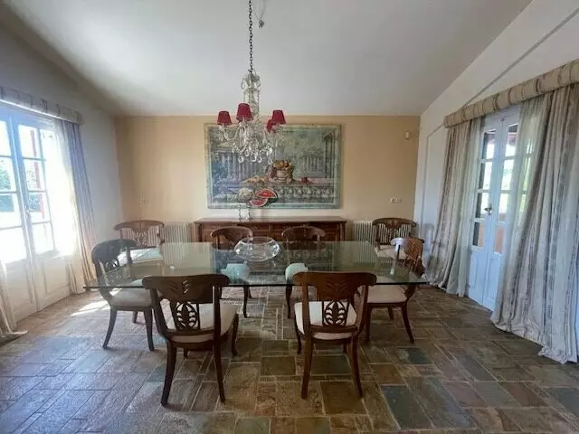 5-bedroom Villa In Kalivia Thorikou, Greece (530 M²)