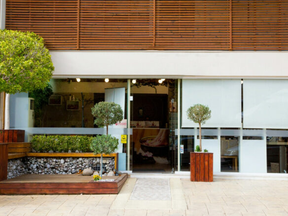 For Sale Commercial Property 112 M² In Athens