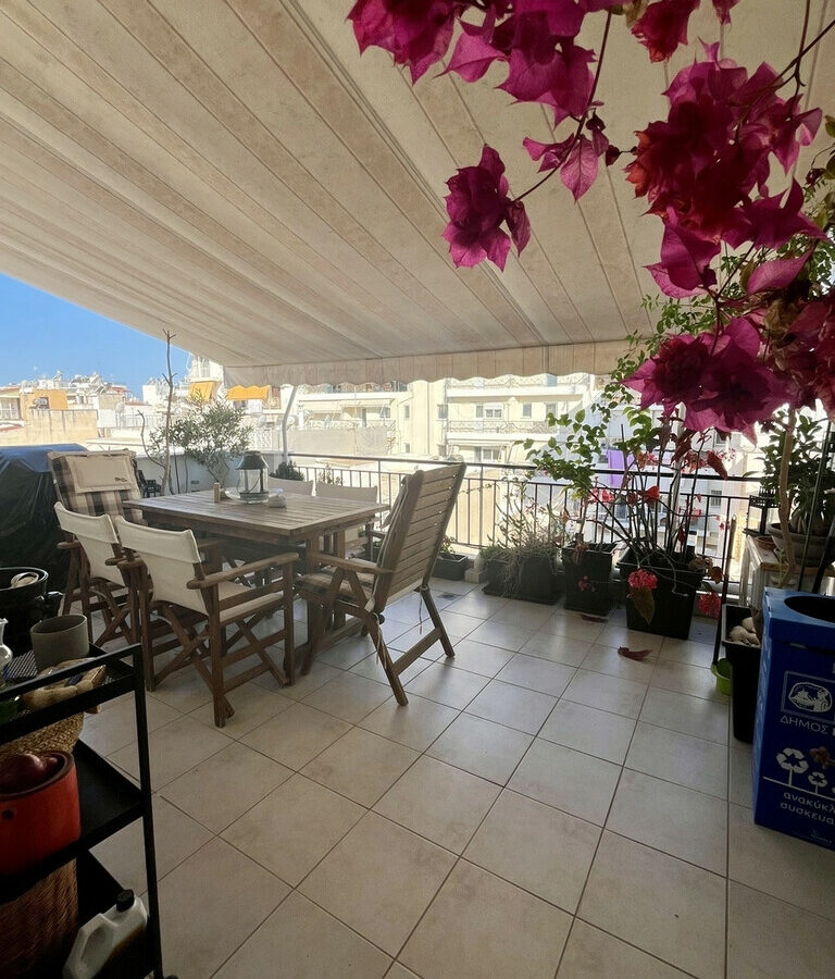 For Sale Flat 193 M² In Athens