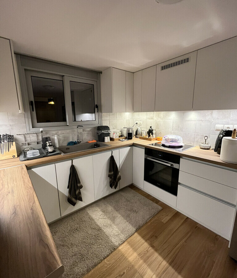 For Sale Flat 193 M² In Athens