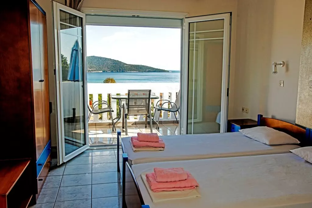 9-bedroom Hotel In Thasos, Greece (320 M²)