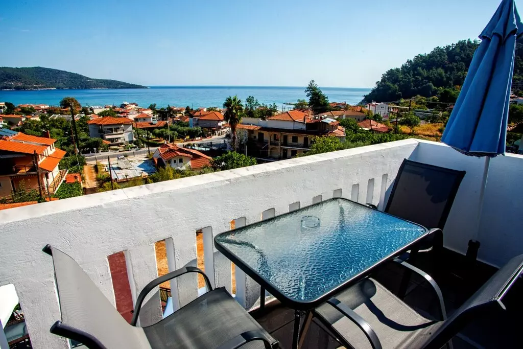 9-bedroom Hotel In Thasos, Greece (320 M²)