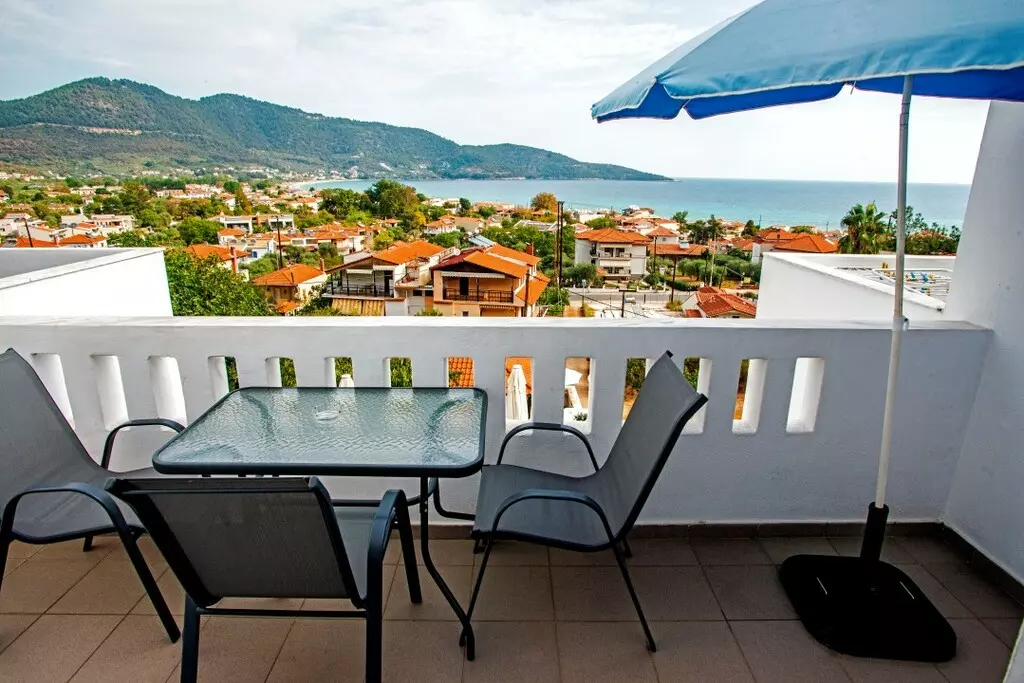 9-bedroom Hotel In Thasos, Greece (320 M²)