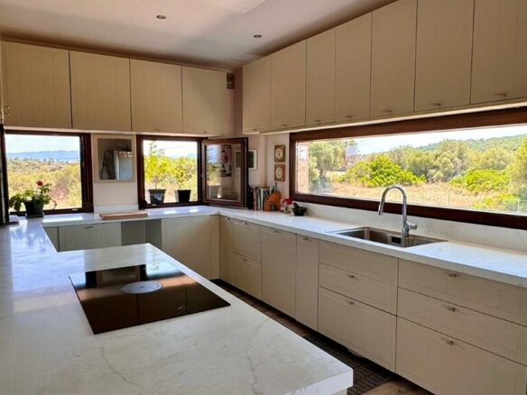 2-bedroom Detached House In Aristotle, Greece (240 M²)