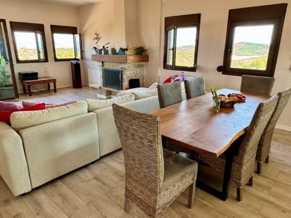2-bedroom Detached House In Aristotle, Greece (240 M²)