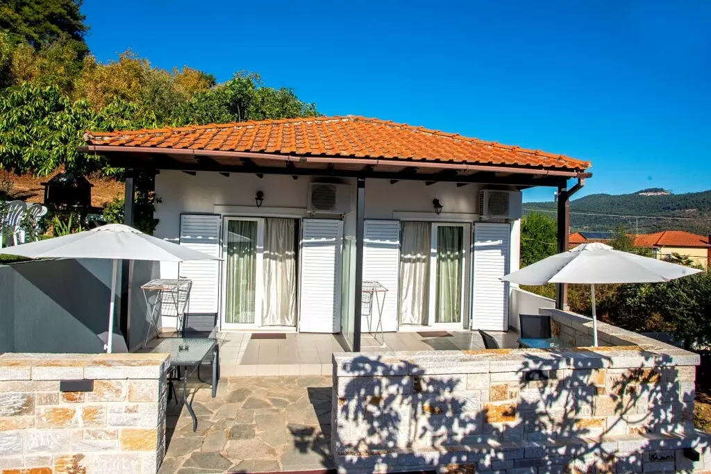 9-bedroom Hotel In Thasos, Greece (320 M²)