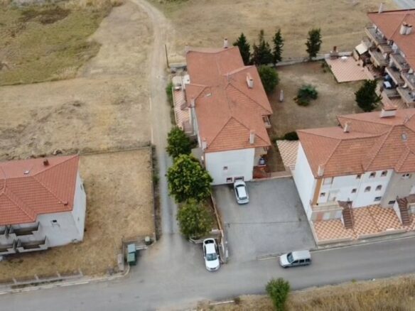 2-bedroom Duplex In Poligiros, Greece (83 M²)