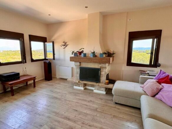 2-bedroom Detached House In Aristotle, Greece (240 M²)