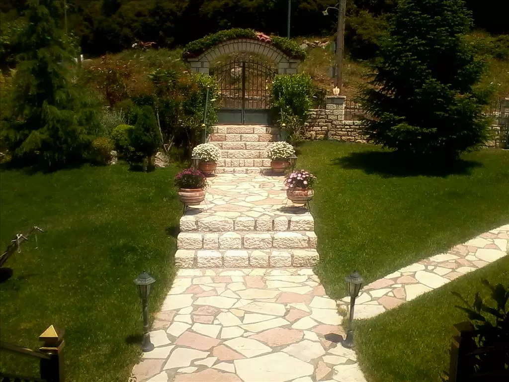 3-bedroom Detached House In Agrinio, Greece (190 M²)