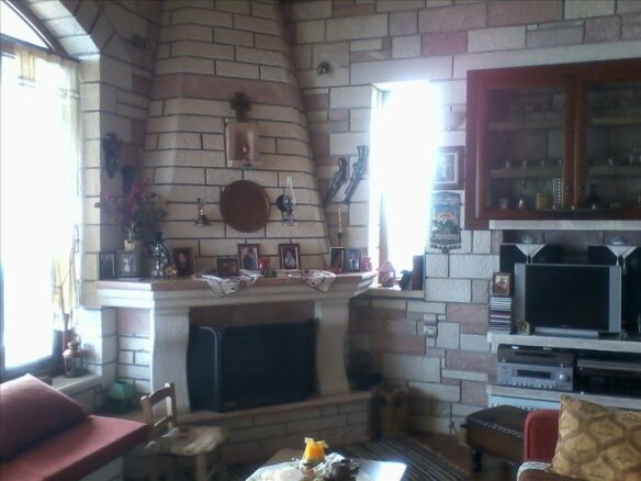 3-bedroom Detached House In Agrinio, Greece (190 M²)