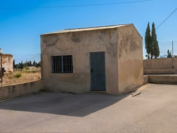 Industrial Unit In Elche Pedanias, Spain (377 M²)