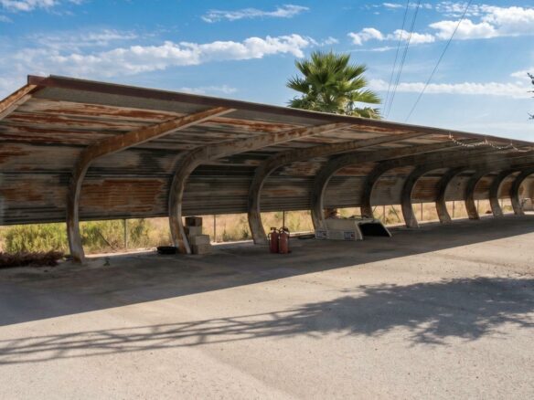 Industrial Unit In Elche Pedanias, Spain (377 M²)