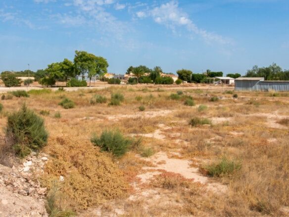 Industrial Unit In Elche Pedanias, Spain (377 M²)