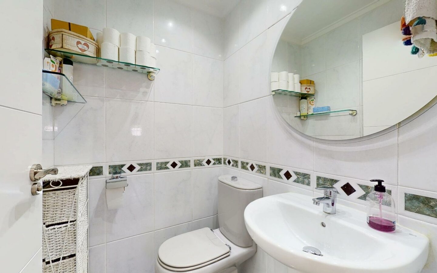4-bedroom Semi In Elche, Spain (342 M²)