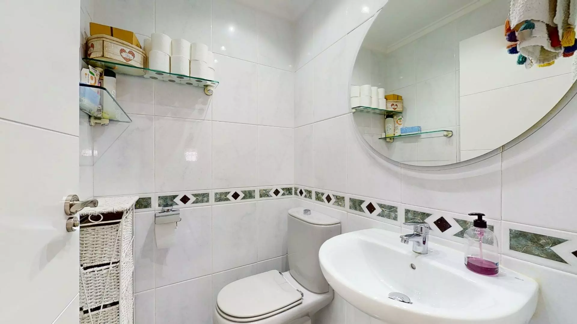 4-bedroom Semi In Elche, Spain (342 M²)