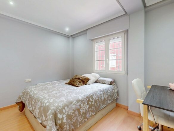 4-bedroom Semi In Elche, Spain (342 M²)