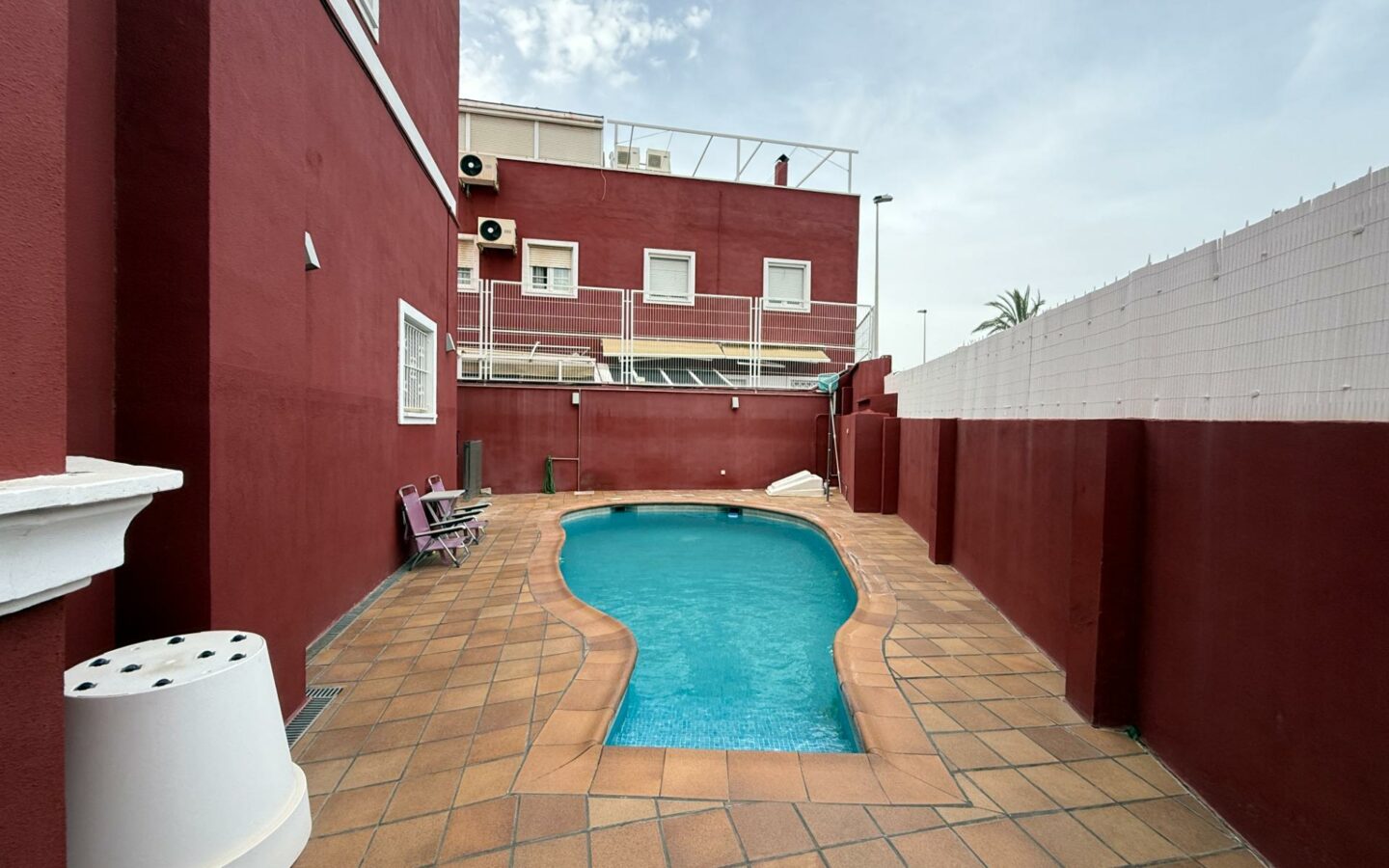 4-bedroom Semi In Elche, Spain (342 M²)