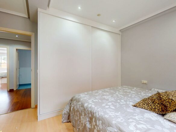 4-bedroom Semi In Elche, Spain (342 M²)