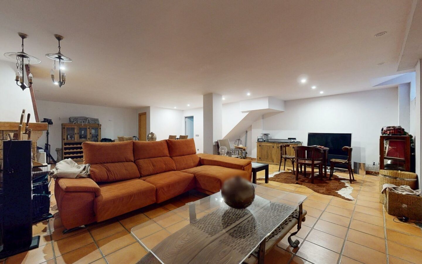 4-bedroom Semi In Elche, Spain (342 M²)