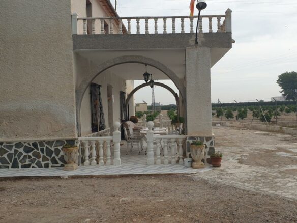 Country House 315 M² In Granja De Rocamora, Spain
